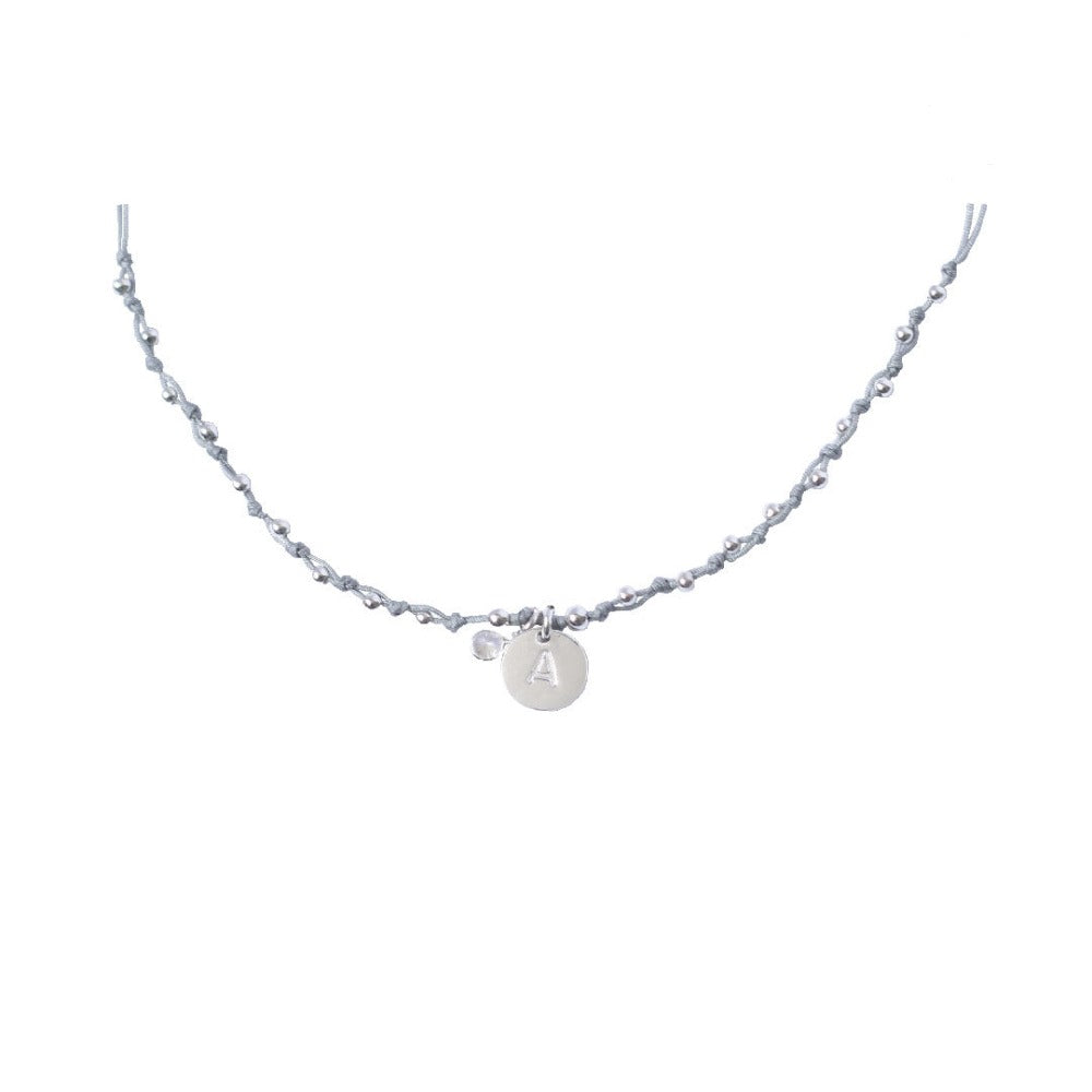 Collar hilo gris inicial - silver