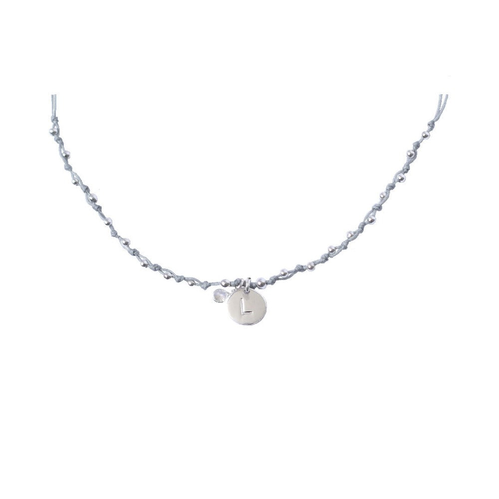 Collar hilo gris inicial - silver